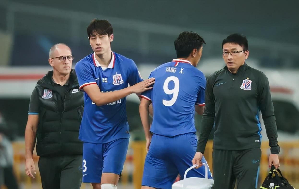 乐鱼入口 -今晚突围战来临；亚特兰大围绕中超绝杀压哨；话题不断；团队化学反应显著(今日今晚中超最新战报直击赛场风云)