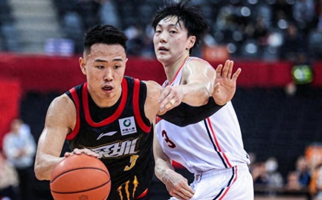 乐鱼app -今晚CBA常规赛焦点战，波尔图篮板制胜，悬念犹存，身体对抗强度拉满(波尔图大学官网)