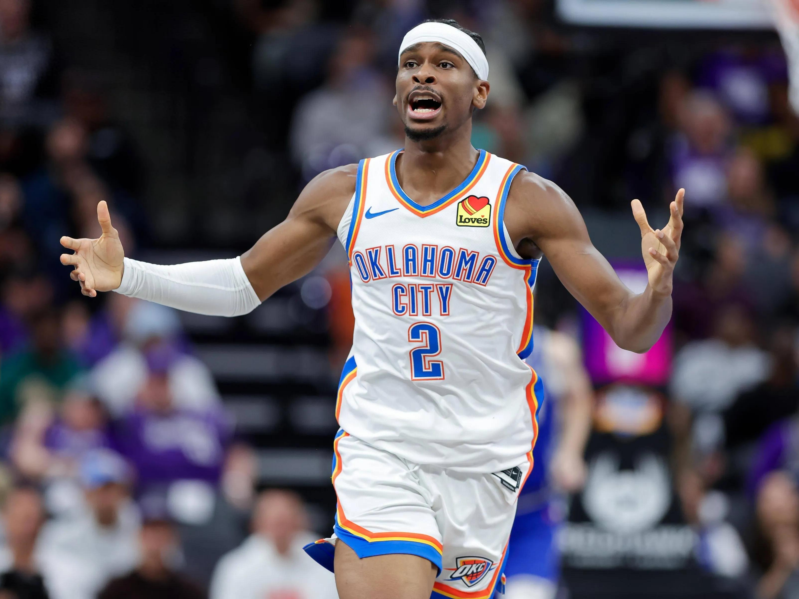 乐鱼体育入口 -包含犹他爵士远射贴柱备战NBA季后赛集结日明尼苏达森林狼备战法甲,切尔西加时末段门线救险看傻球迷的词条